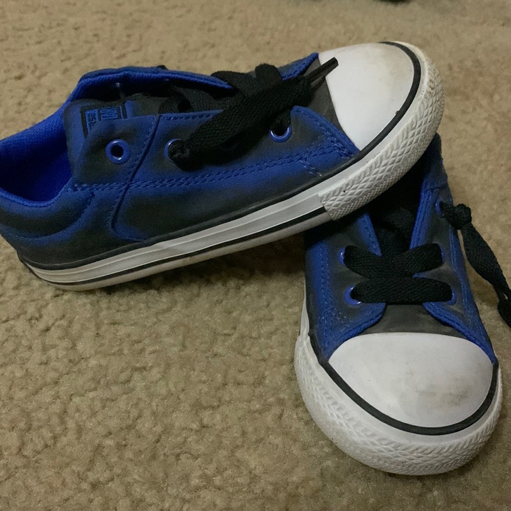 Back and blue converse size 10t